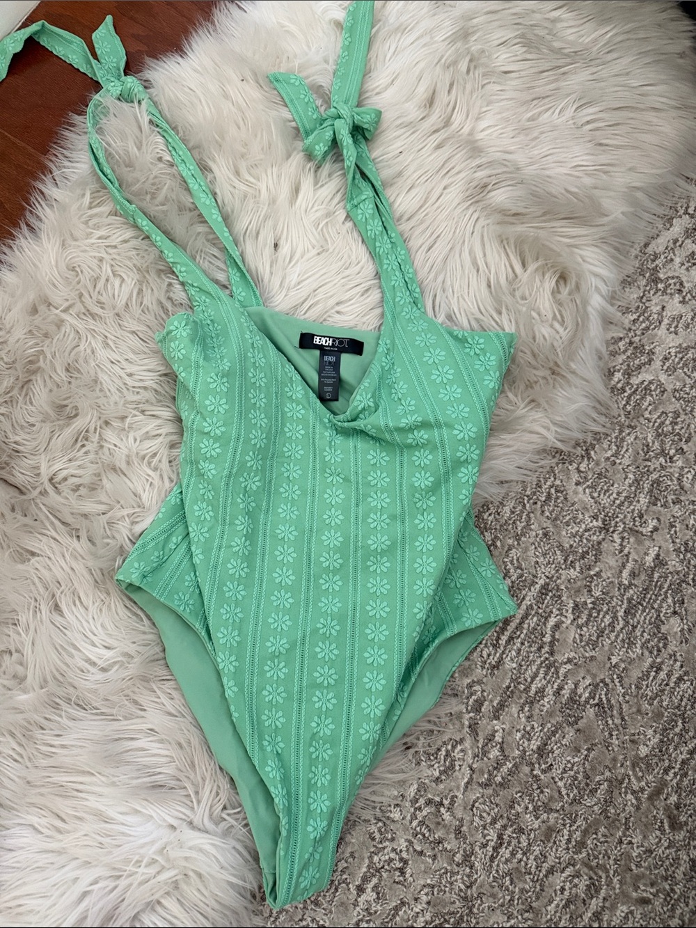 Beach Riot Akira Green Floral Knit One-Piece Swimsuit - Picture 3 of 3